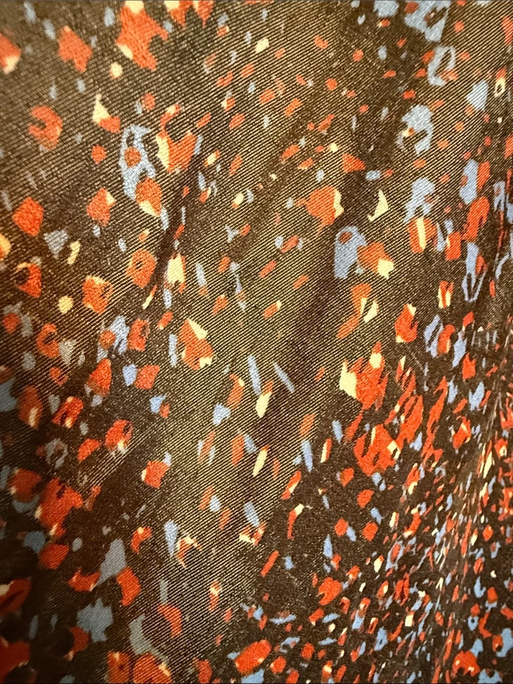 Time and Tru Womens Abstract Speckled Print Satin Midi Slip Skirt Black Red Blue